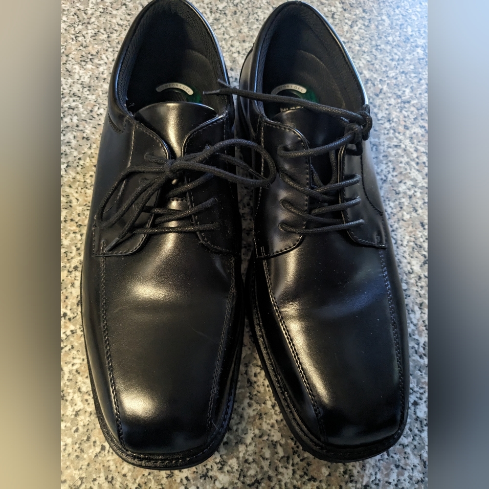 Nunn Bush Oxford dress shoes
